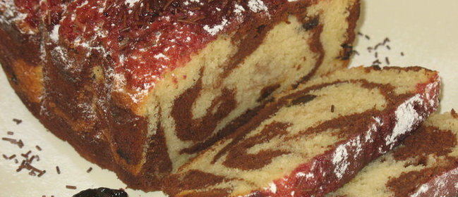 Кекс мраморный с черносливом в хлебопечке