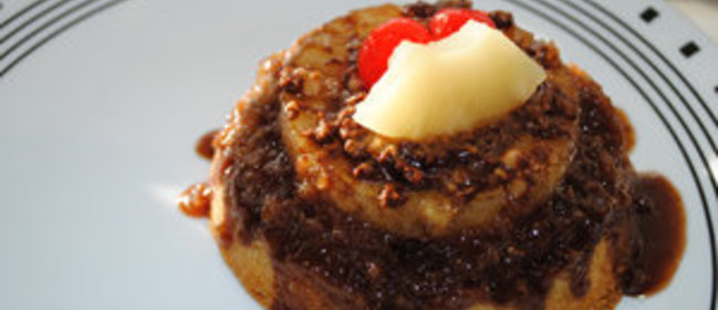 Toffe-topped Pineapple Upside-Down Cakes Пирожное с ананасом с тоффи-топпингом